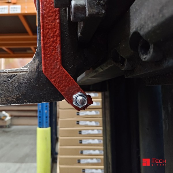 nakładka_amortyzujaca_na_pion_widel_wozka_widlowego